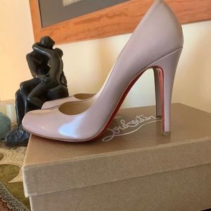 AUTHENTIC CHRISTIAN LOUBOUTIN DECOLLETE 868 SIZE39